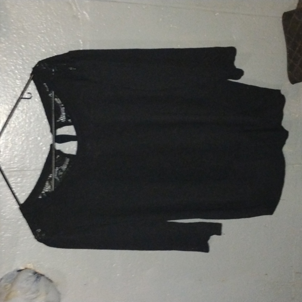 Black long sleeve Shirt with bow in the back